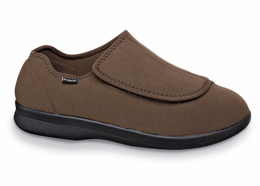 Brown Cush&#39;n Foot Slipper-shoe