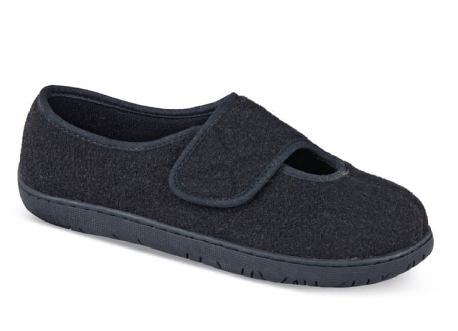 Kendale Black Wooly Slipper | Hitchcock Wide Shoes