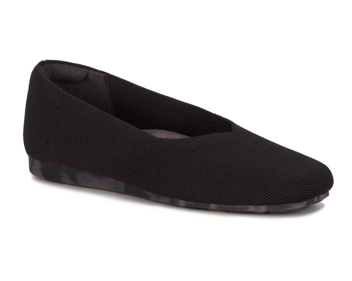 Black Knit Fabric-NIKI BY ROS HOMMERSON 1